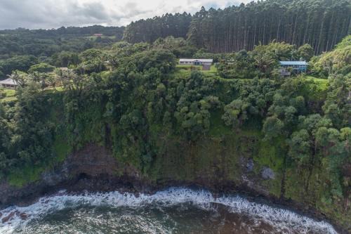 Ninole House | Hamakua Pukana La Hale home