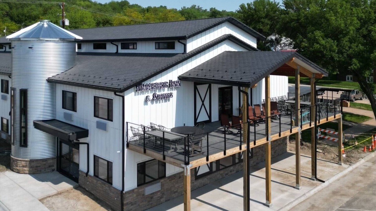 Hamburg Hotel | Hamburg Inn & Suites