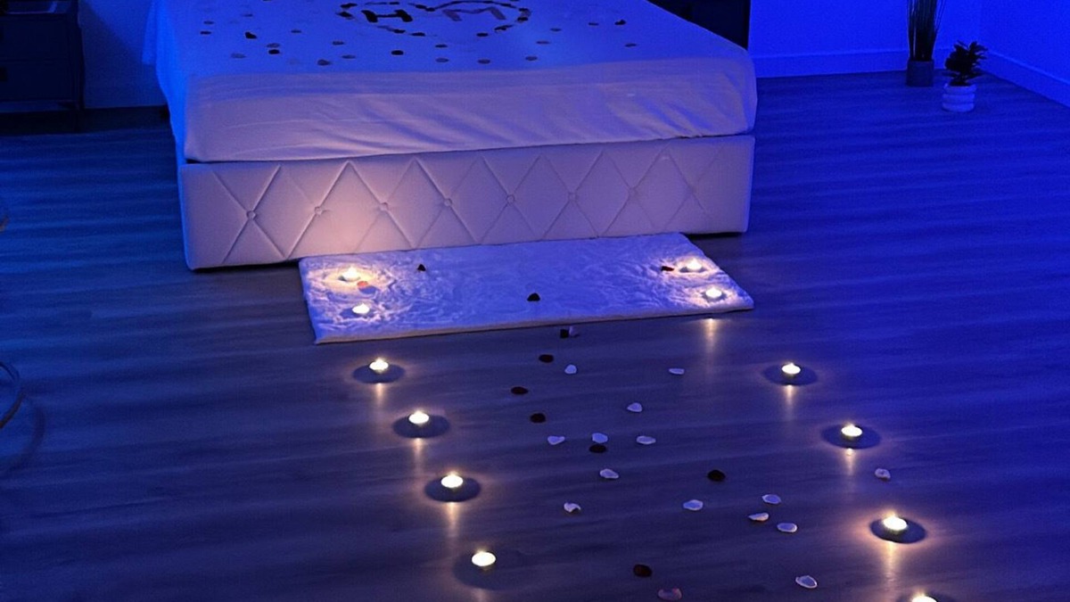 Prenouvellon House | Hammam spa and upstairs suite