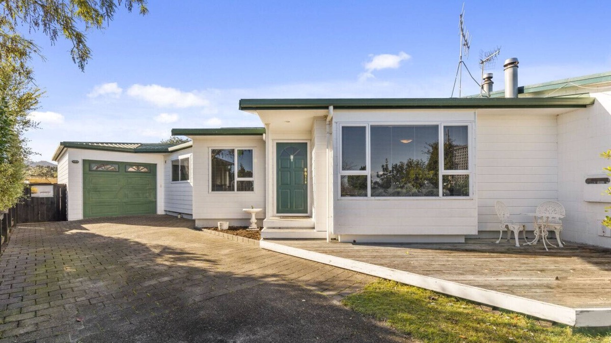 Richmond Heights House | Hampstead Place Cutie