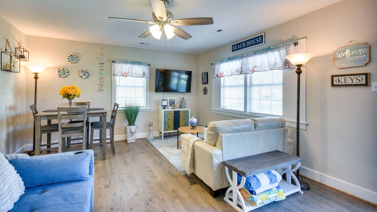 Buckroe Beach House | Hampton Home w/Grill < 1 Mi to Beach!
