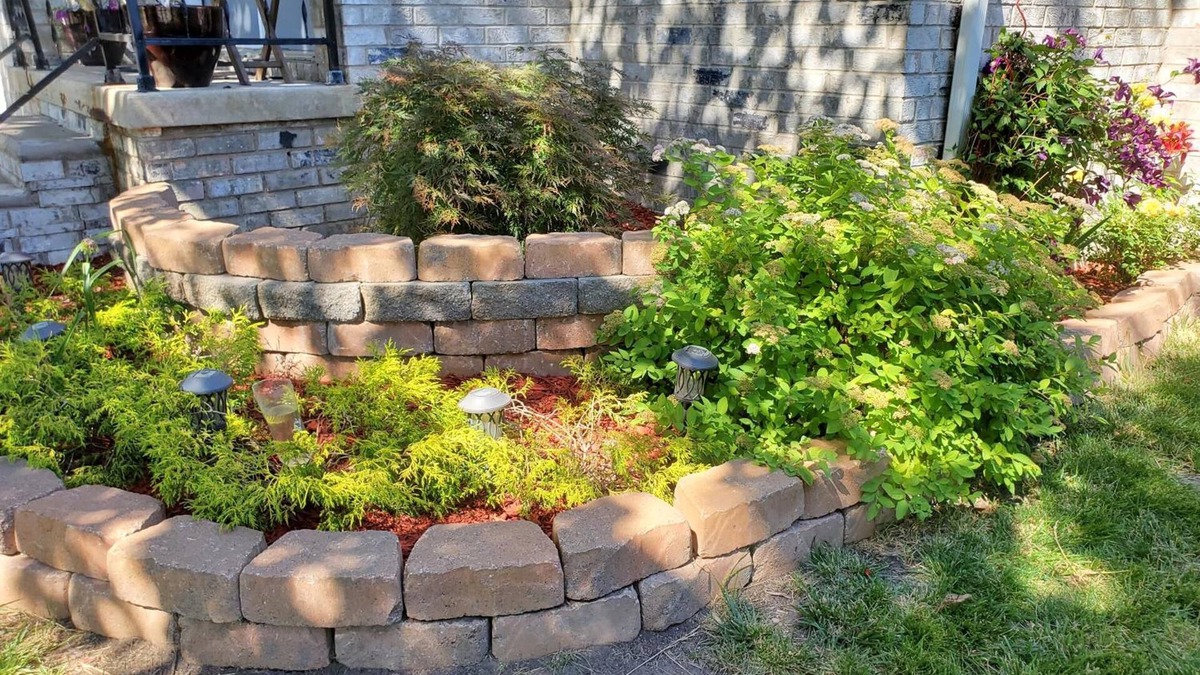 Mount Clemens House | Hampton House