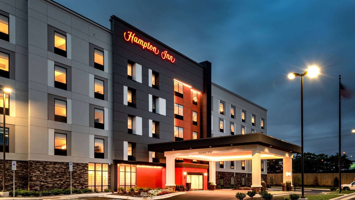 Baltimore Hotel | Hampton Inn Baltimore Bayview Campus