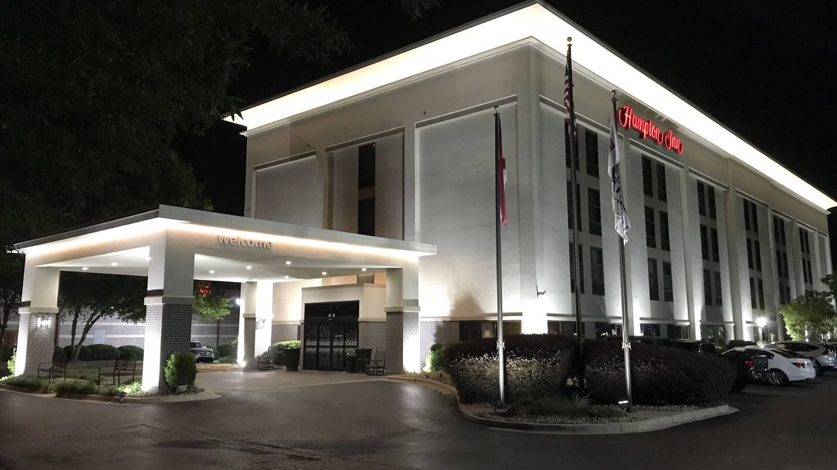 New Castle Hotel | Hampton Inn Birmingham/Trussville