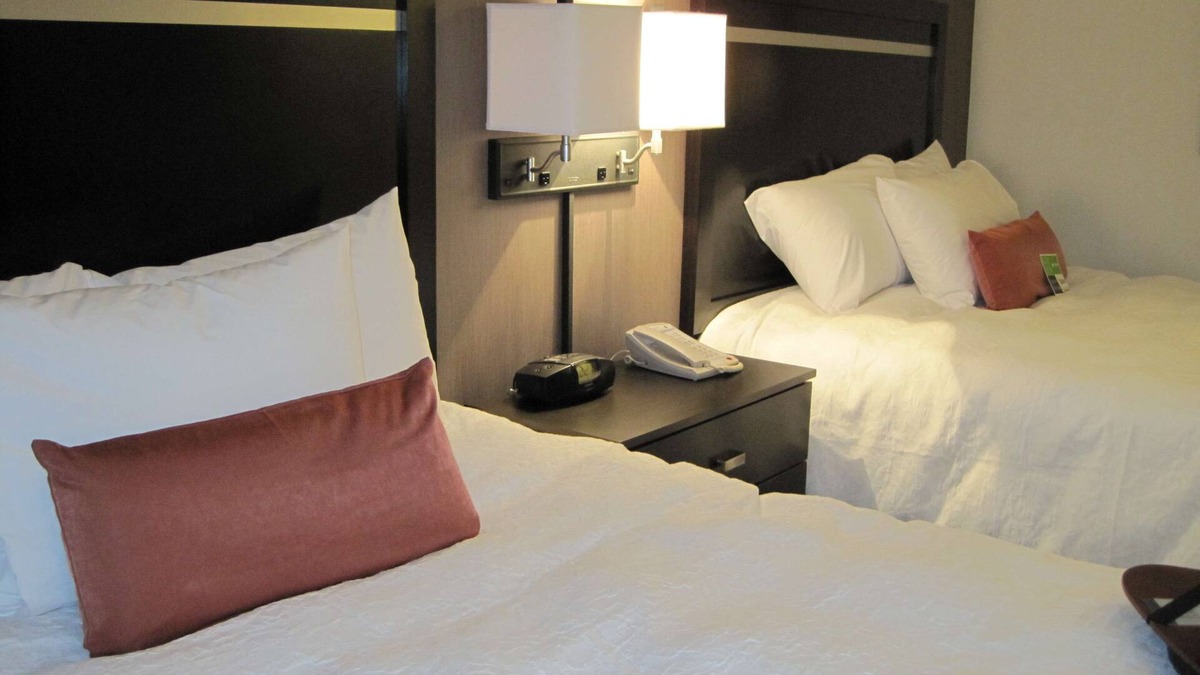 Fort Saskatchewan Hotel | Hampton Inn by Hilton Fort Saskatchewan