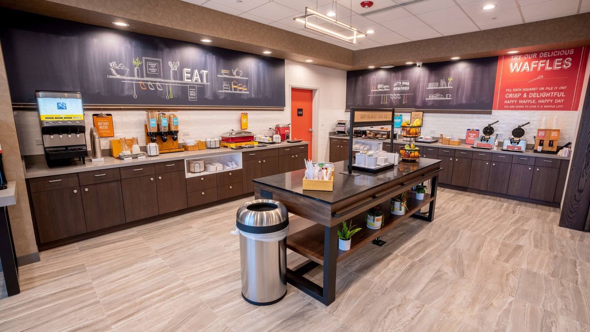 Huntley Hotel | Hampton Inn by Hilton Huntley Chicago