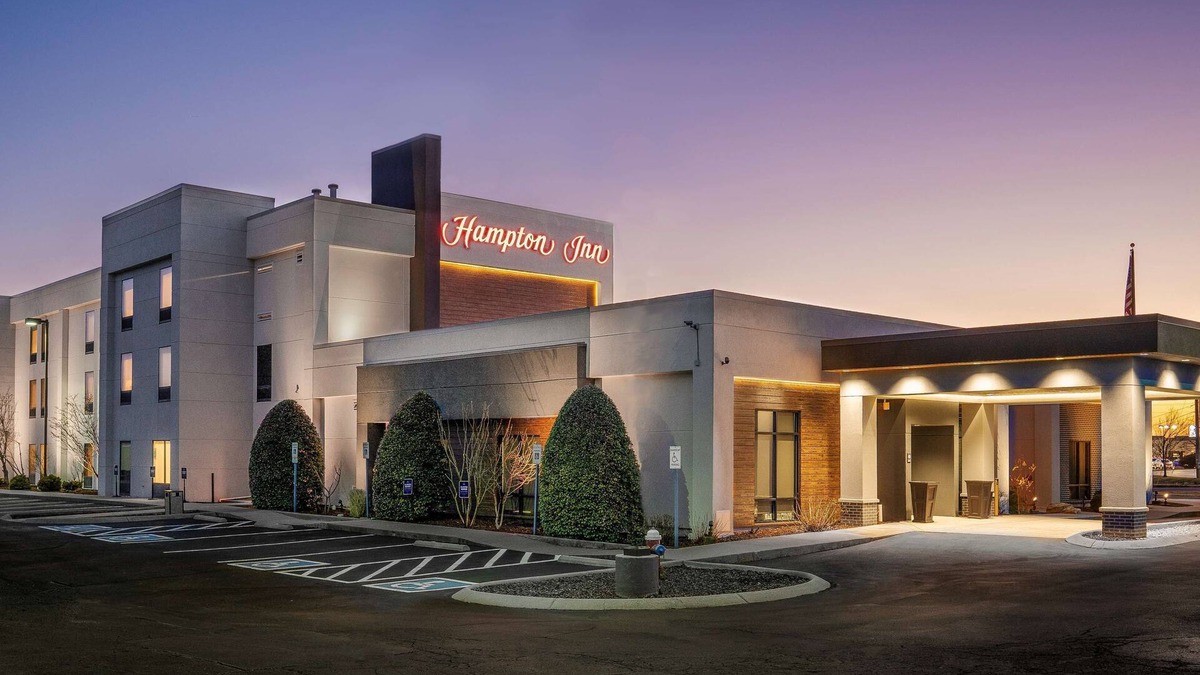 Springfield Hotel | Hampton Inn by Hilton Springfield