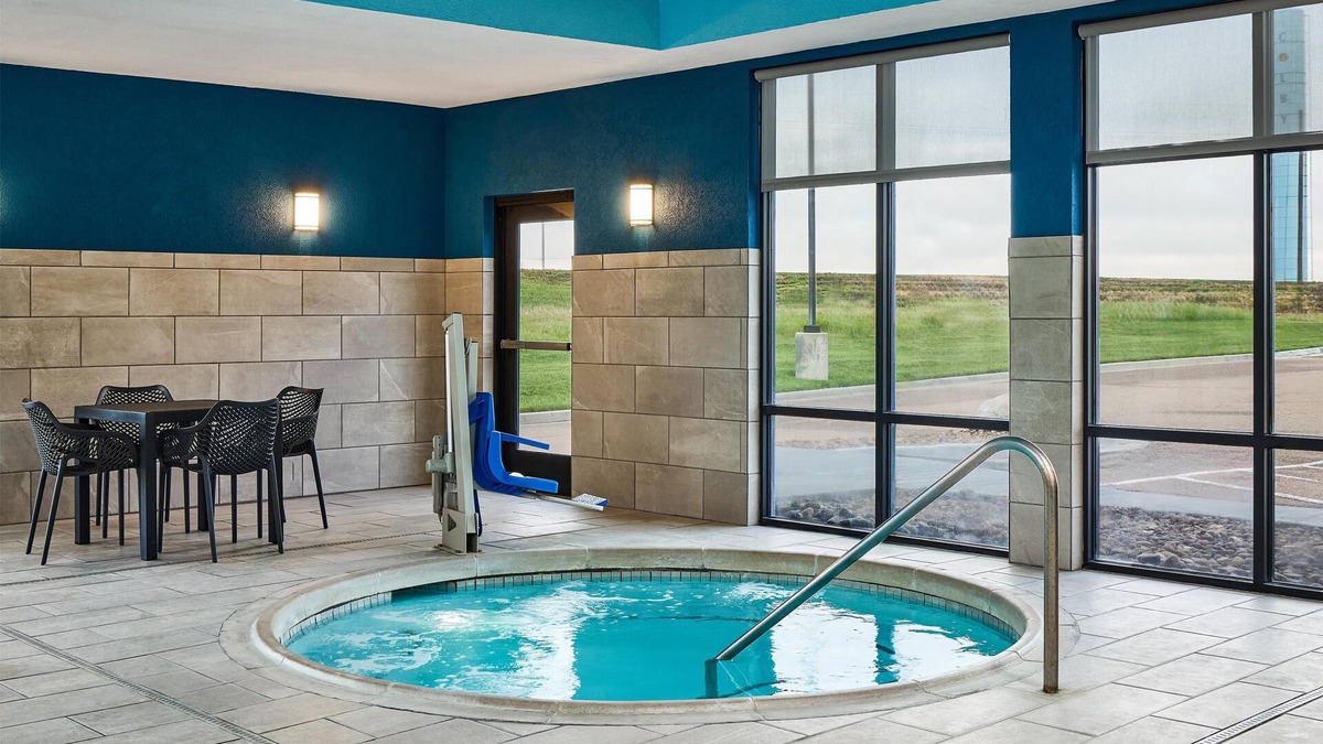 Colby Hotel | Hampton Inn Colby