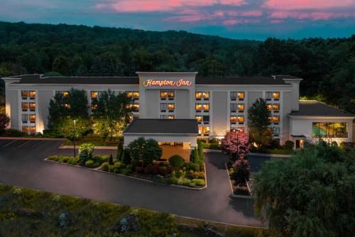 Danbury Hotel | Hampton Inn Danbury