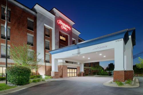 Shelby Township Hotel | Hampton Inn Detroit - Shelby Township