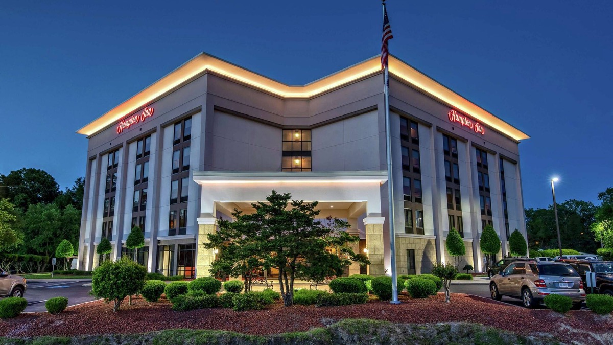 Elizabeth City Hotel | Hampton Inn Elizabeth City