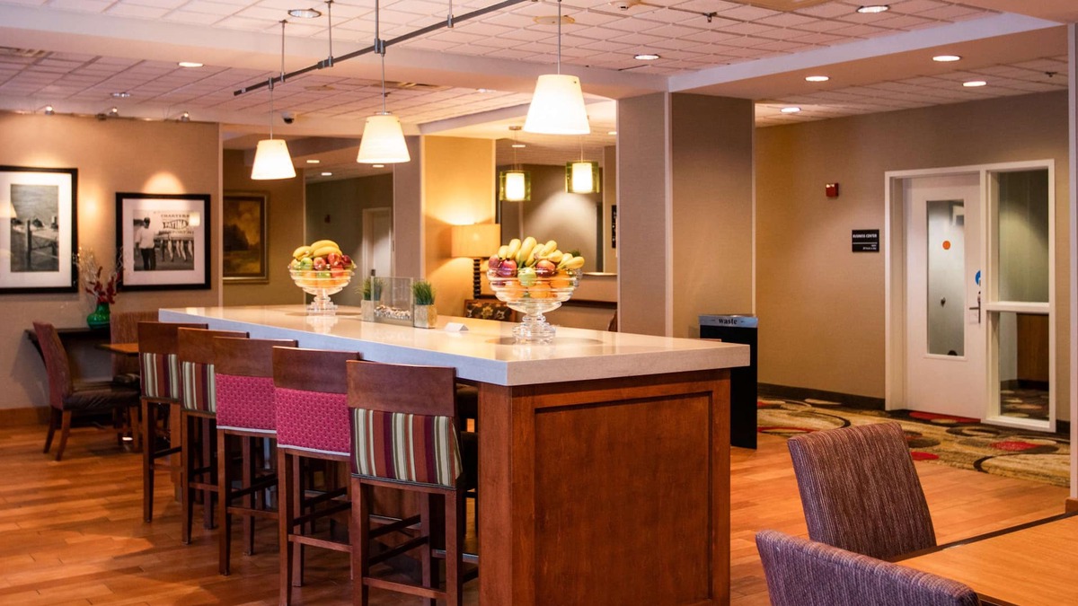Bellamy Hotel | Hampton Inn Gloucester