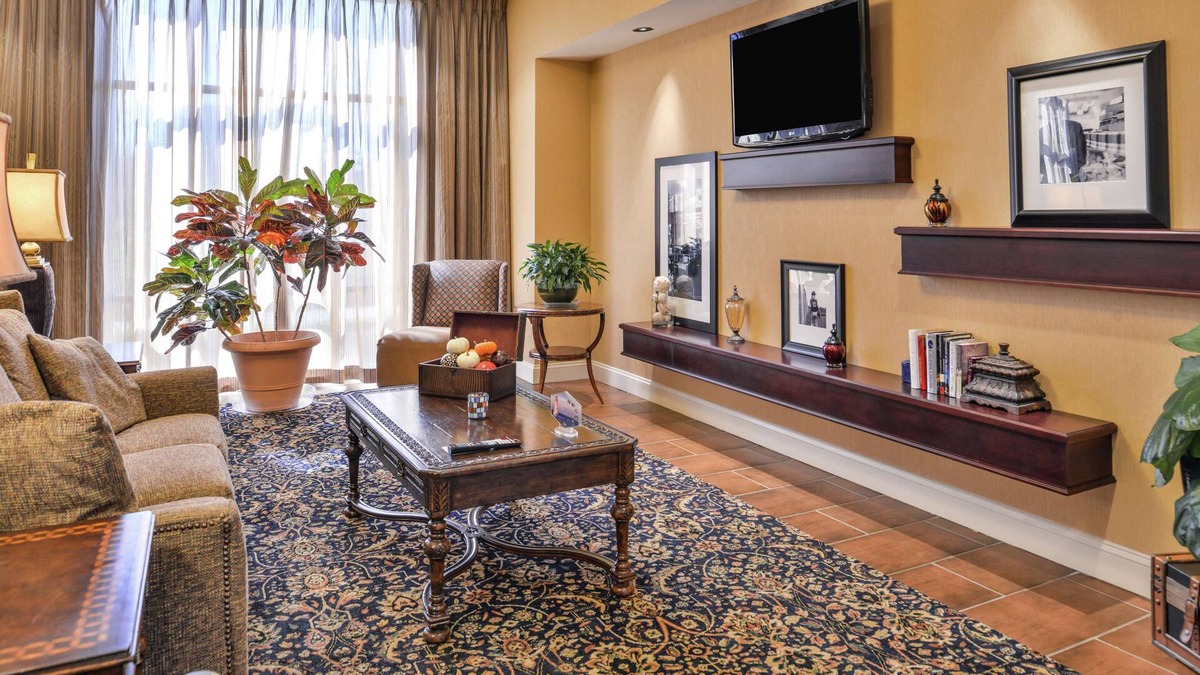 Jackson Hotel | Hampton Inn Jackson