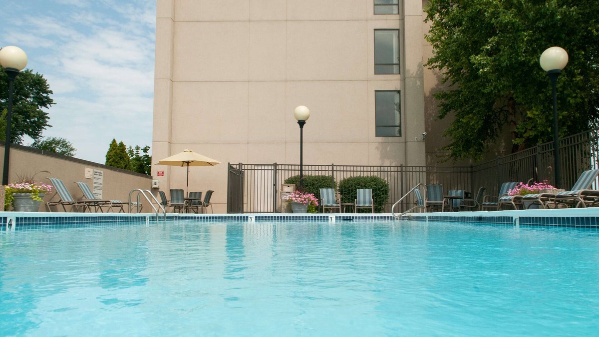 Jeffersonville - Clarksville Hotel | Hampton Inn Louisville-North/Clarksville