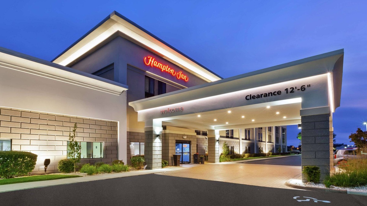 Frenchtown Township Hotel | Hampton Inn Monroe