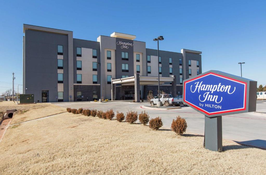 Mustang Hotel | Hampton Inn Mustang