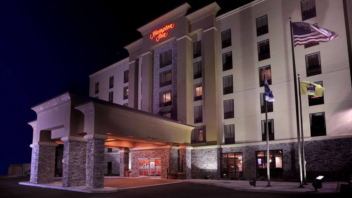 Neptune City Hotel | Hampton Inn Neptune/Wall