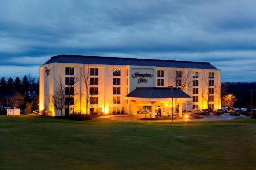 Moon Township Hotel | Hampton Inn Pittsburgh/Airport