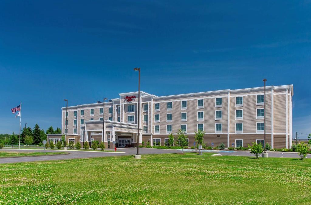 Presque Isle Hotel | Hampton Inn Presque Isle