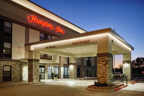 Salina Hotel | Hampton Inn Salina