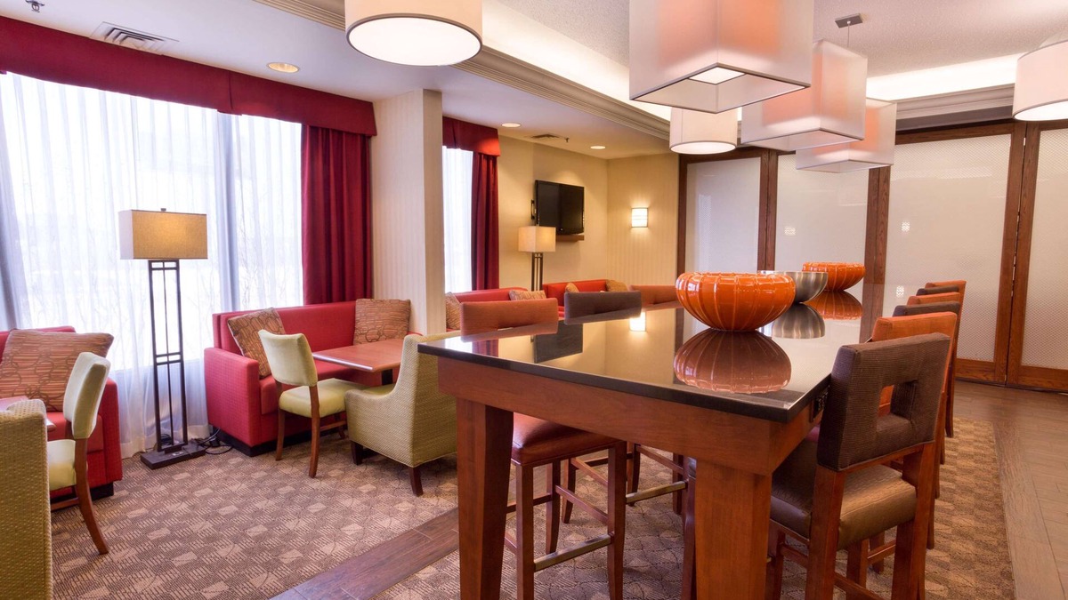 Valley Park Hotel | Hampton Inn St. Louis Southwest