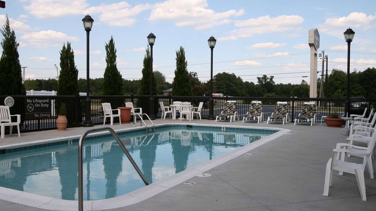 Stony Creek Hotel | Hampton Inn Stony Creek/Petersburg Area