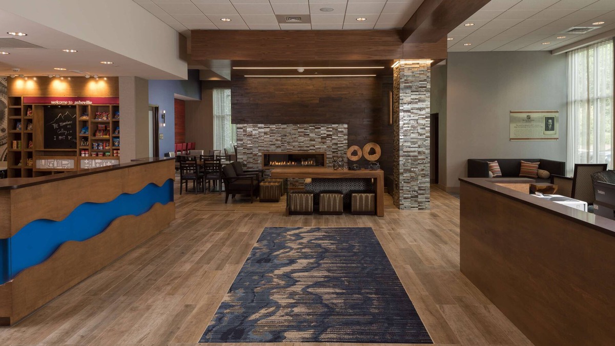 Asheville Hotel | Hampton Inn & Suites Asheville Biltmore Village