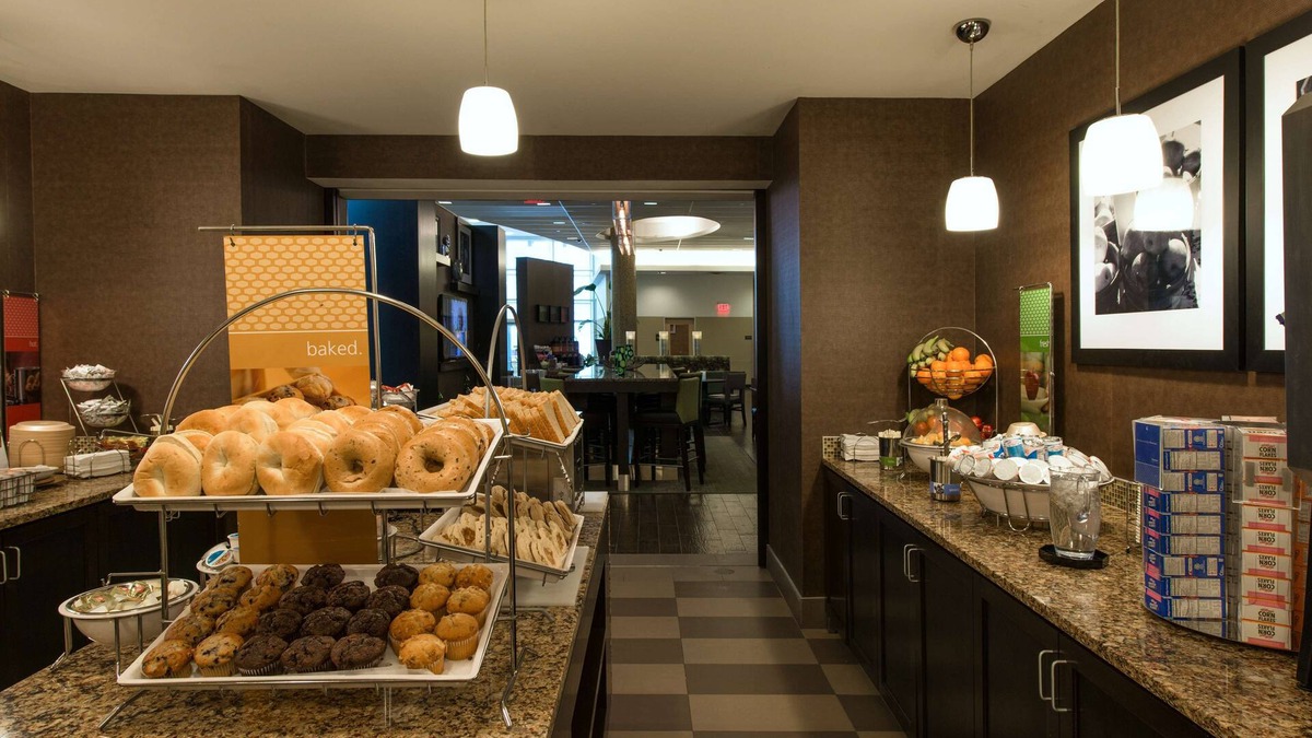 Harrison Lenox Hotel | Hampton Inn & Suites Boston Crosstown Center