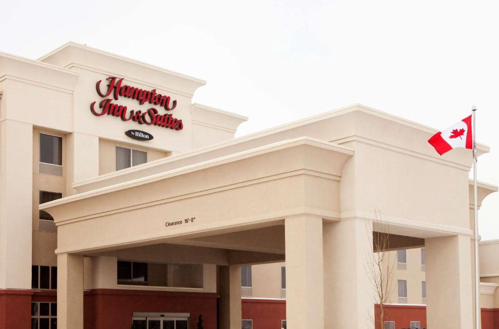 South Lethbridge Hotel | Hampton Inn & Suites by Hilton Lethbridge