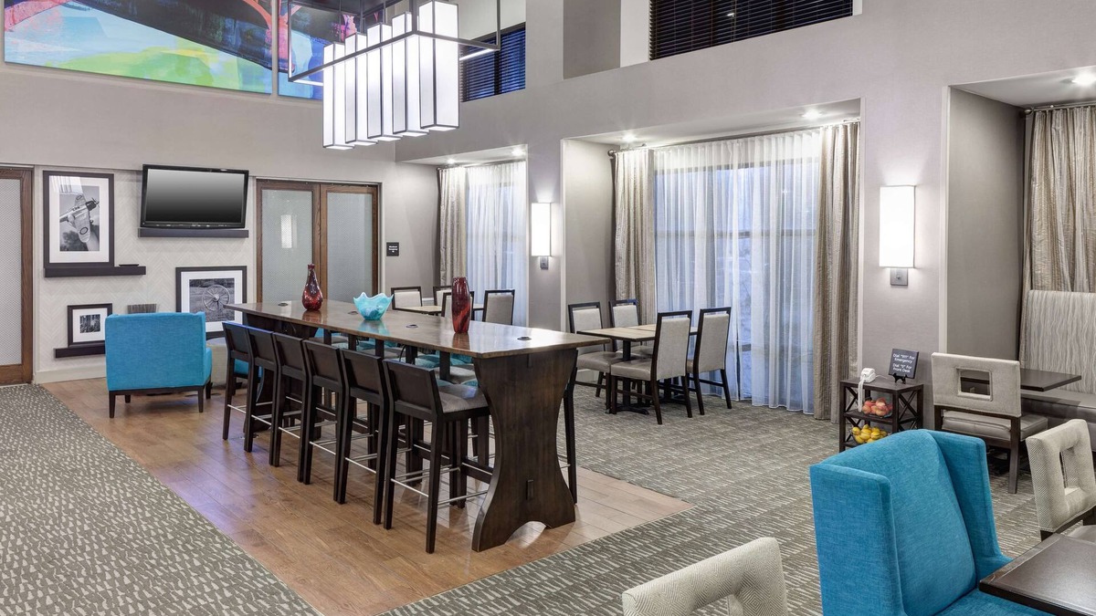Cedar Rapids Hotel | Hampton Inn & Suites Cedar Rapids - North
