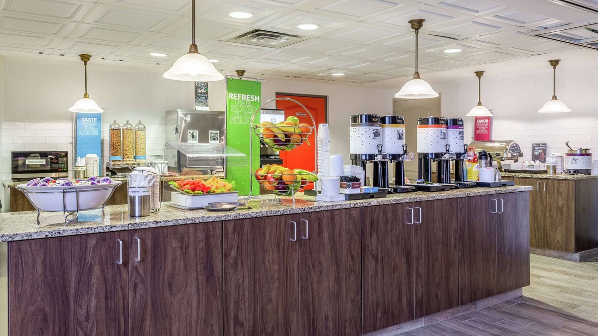 Libertyville Hotel | Hampton Inn & Suites Chicago-Libertyville