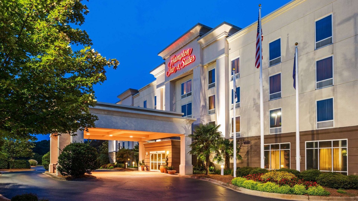 Clinton Hotel | Hampton Inn & Suites Clinton - I-26