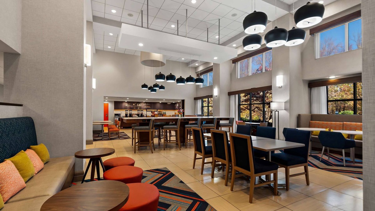Mount Vernon Hotel | Hampton Inn & Suites Fort Belvoir Alexandria South