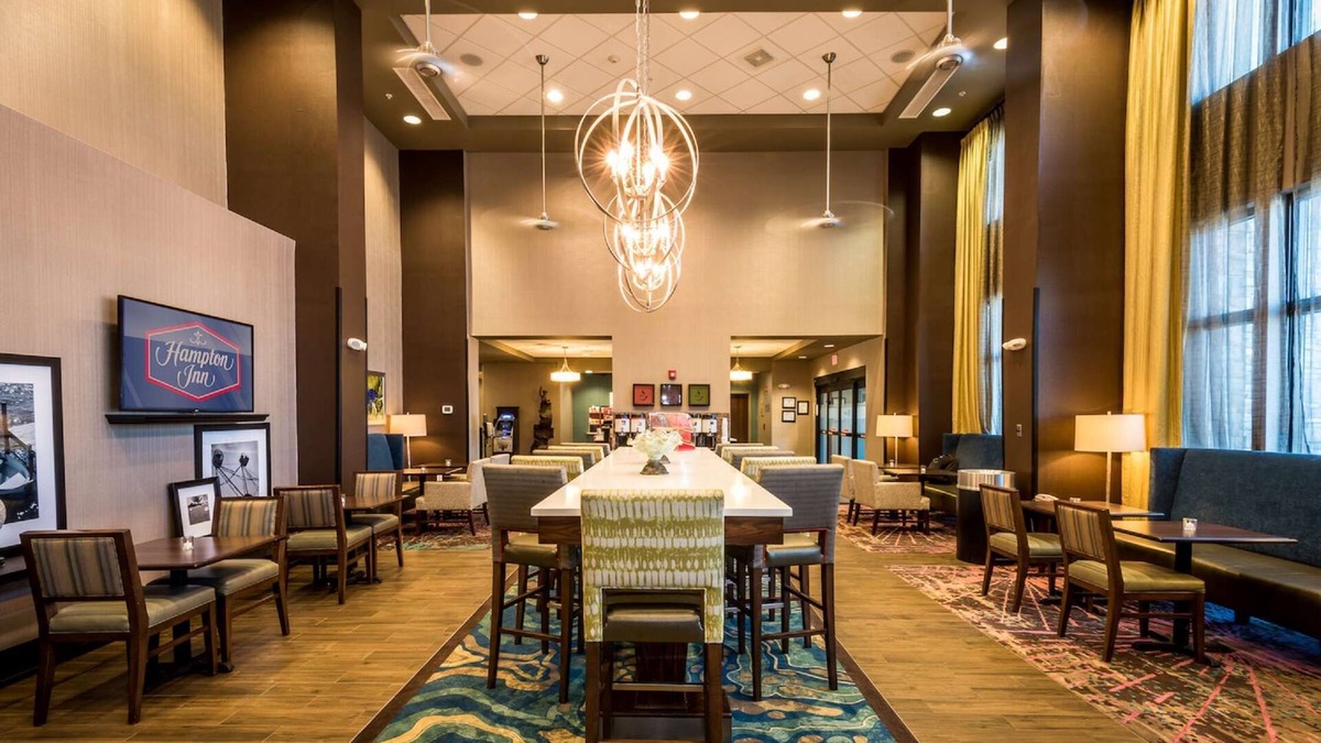 Gulfport Hotel | Hampton Inn & Suites Gulfport I-10