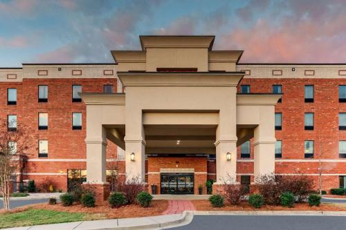 Hartsville Hotel | Hampton Inn & Suites - Hartsville, SC