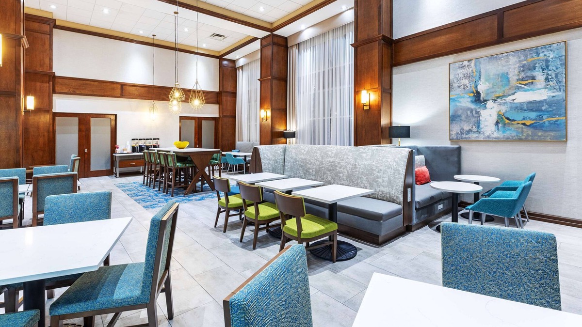 Washington Ave./ Memorial Park Hotel | Hampton Inn & Suites Houston Heights I-10