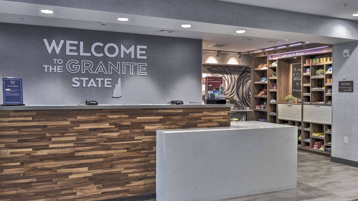 Keene Hotel | Hampton Inn & Suites Keene
