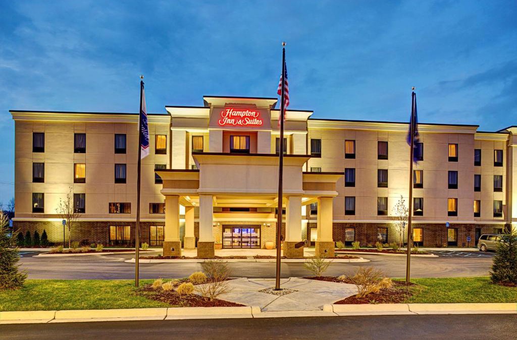 Lansing Hotel | Hampton Inn & Suites Lansing West