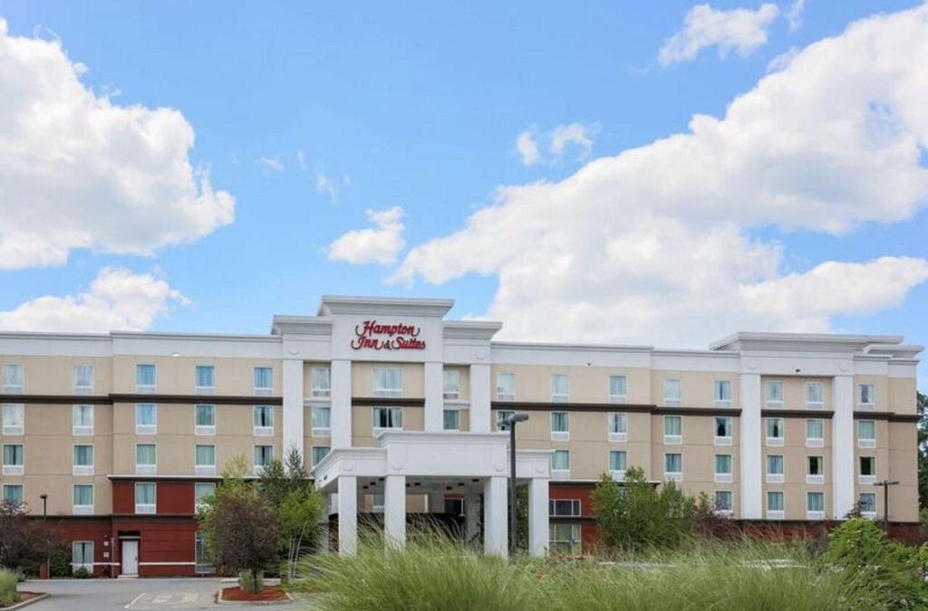 Crown Heights Hotel | Hampton Inn & Suites Poughkeepsie