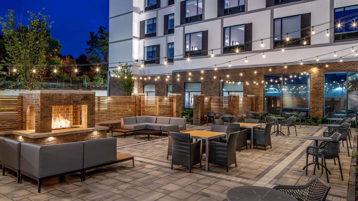 Raleigh Hotel | Hampton Inn & Suites Raleigh Midtown