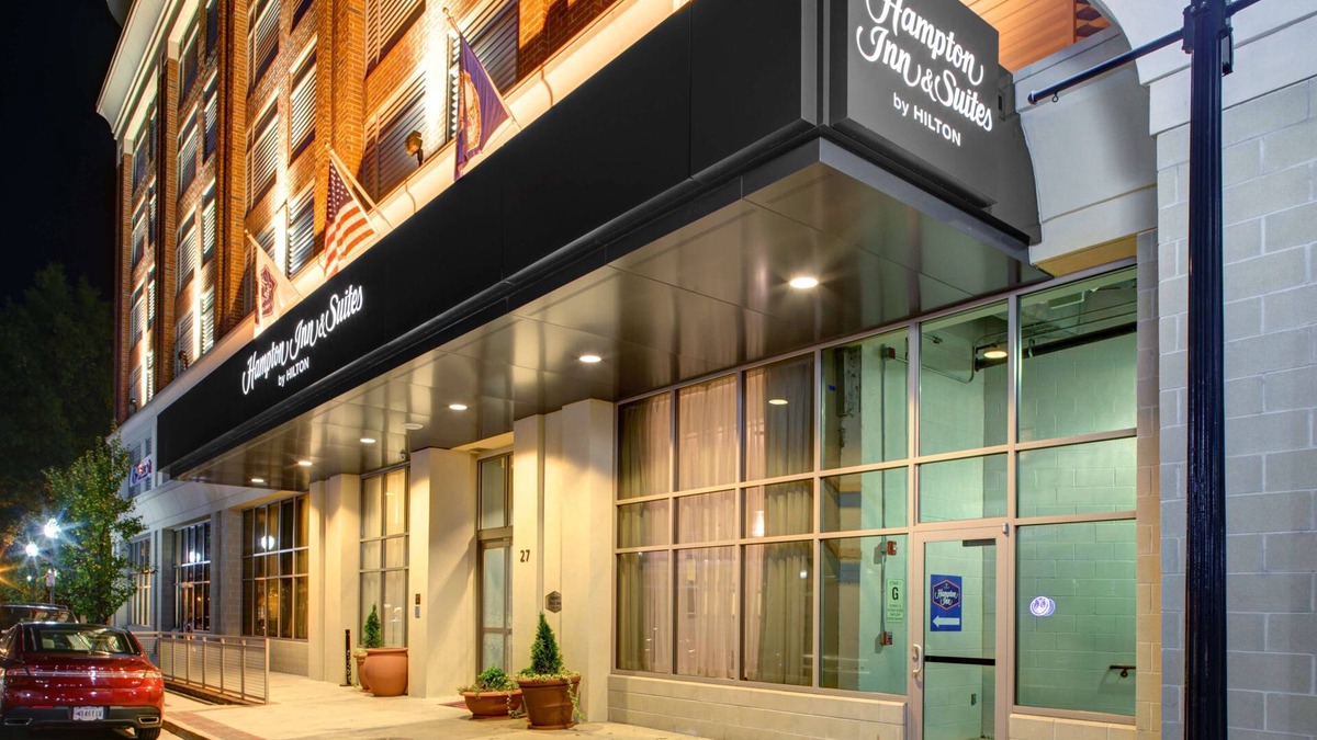 Roanoke Hotel | Hampton Inn & Suites Roanoke-Downtown