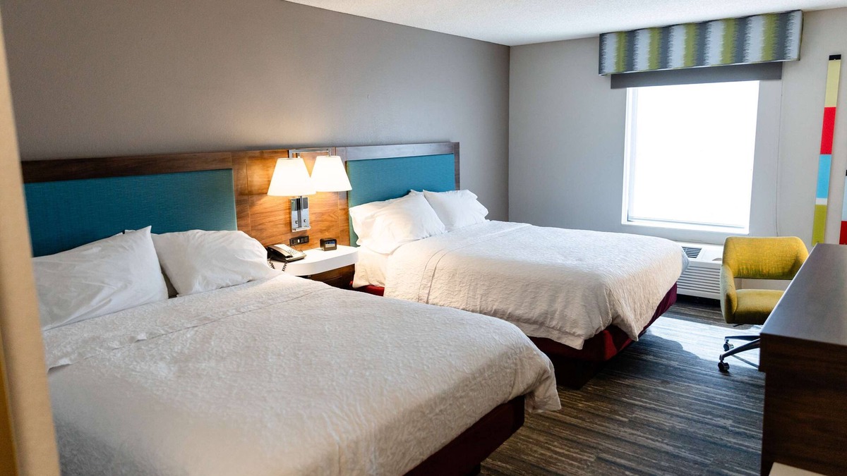 Scottsbluff Hotel | Hampton Inn & Suites Scottsbluff Conference Center