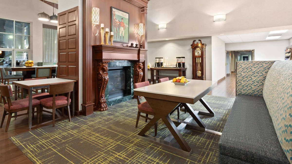 Scottsburg Hotel | Hampton Inn & Suites Scottsburg