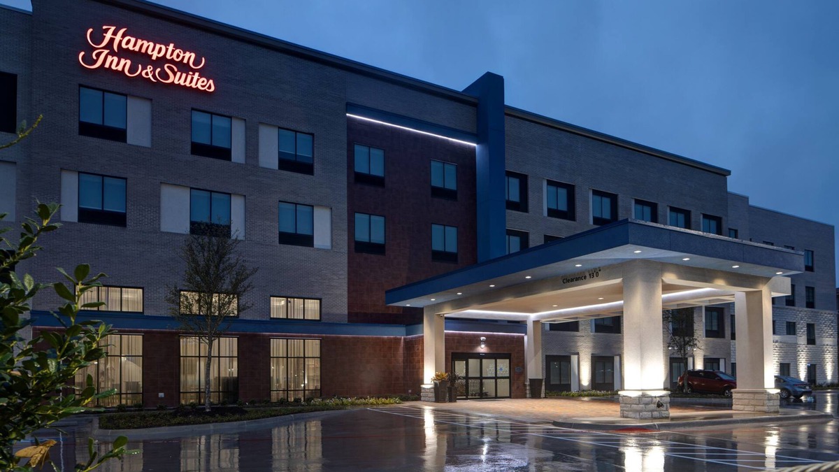 Farmers Branch Hotel | Hampton Inn & Suites Farmers Branch Dallas