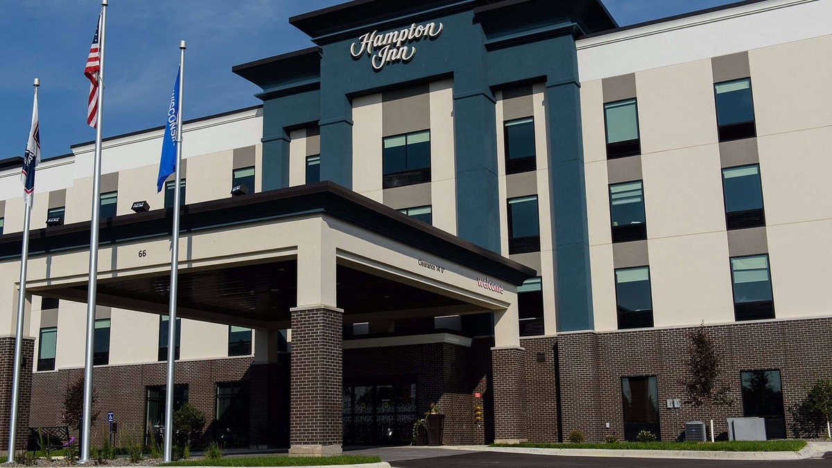 Superior Hotel | Hampton Inn Superior Duluth