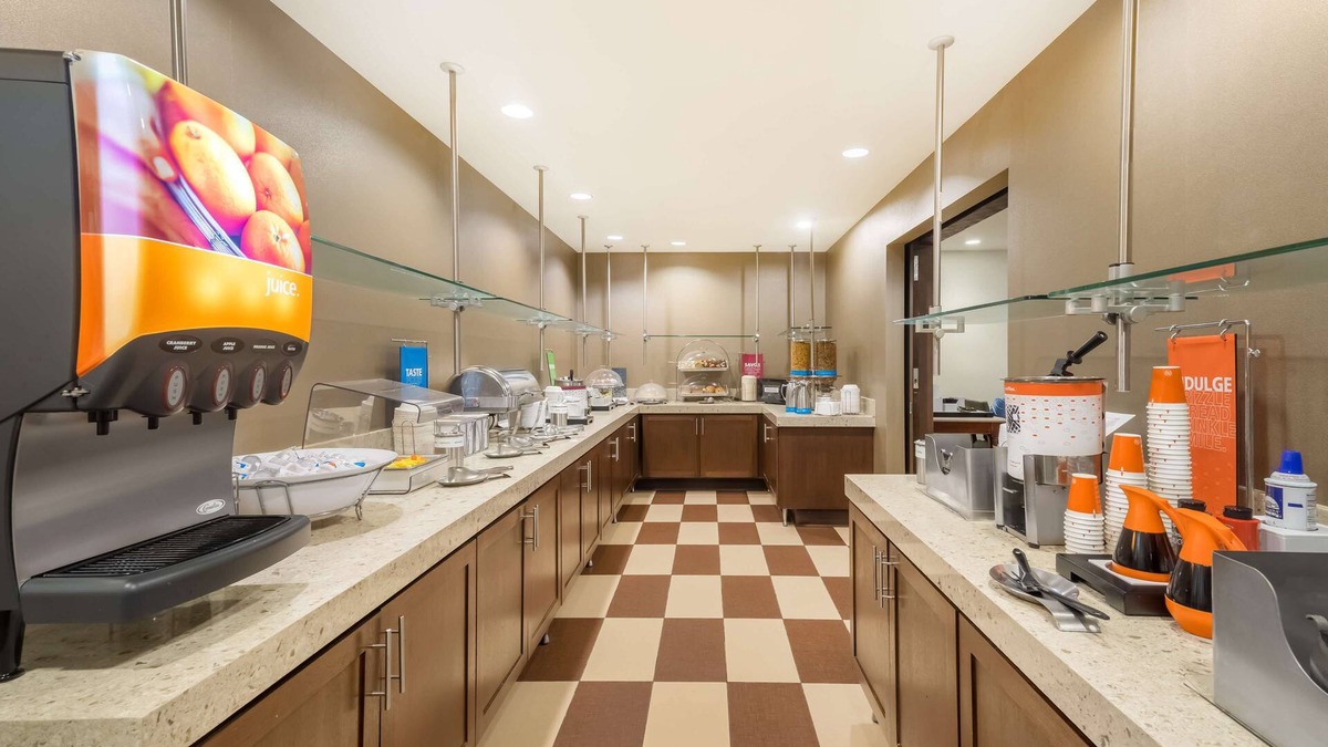 Terre Haute Hotel | Hampton Inn Terre Haute