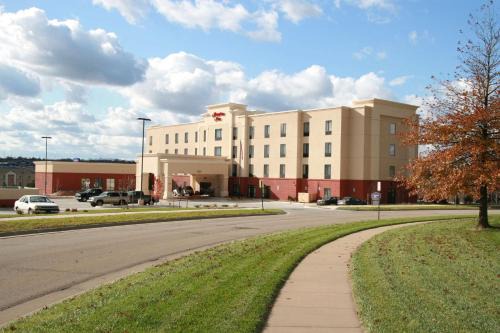 Topeka Hotel | Hampton Inn Topeka