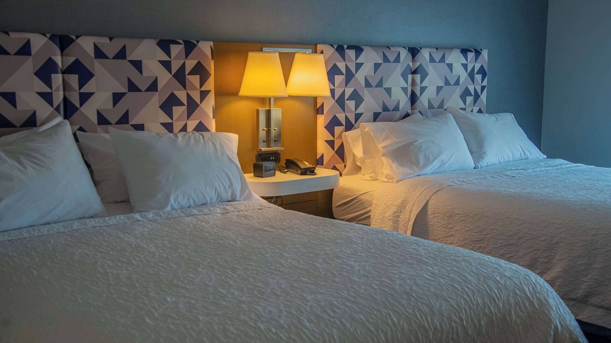 Servia Hotel | Hampton Inn Wabash