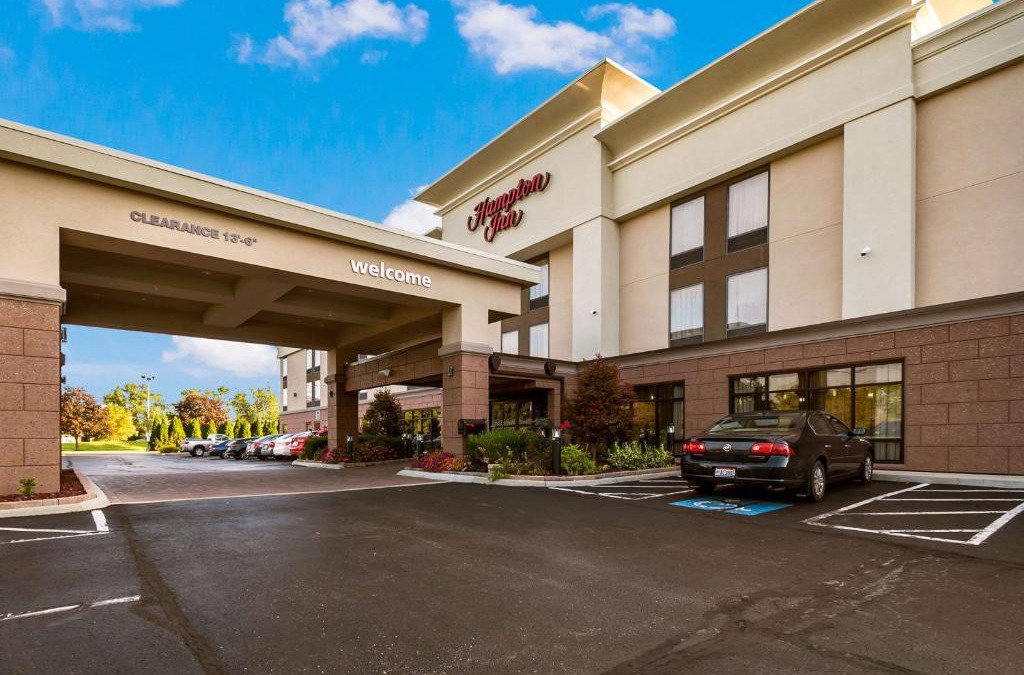 Columbus Hotel | Hampton Inn West