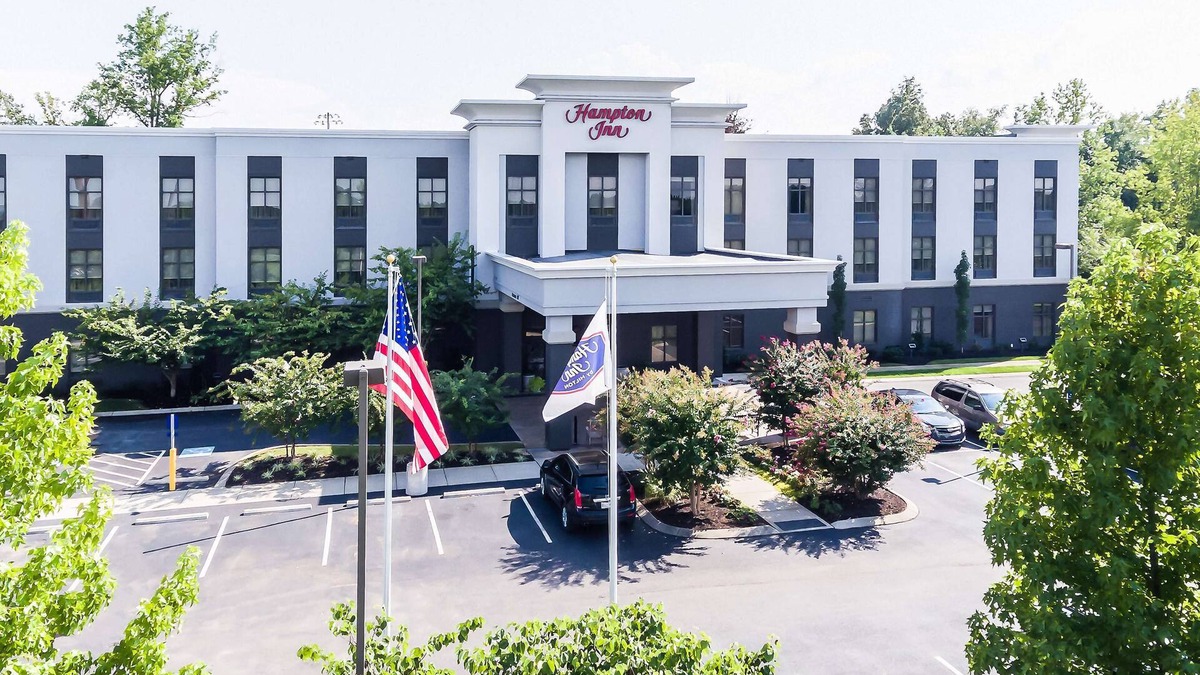 White House Hotel | Hampton Inn White House